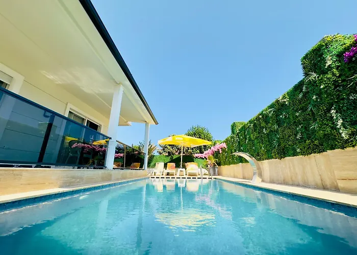 De Lluvia Villa